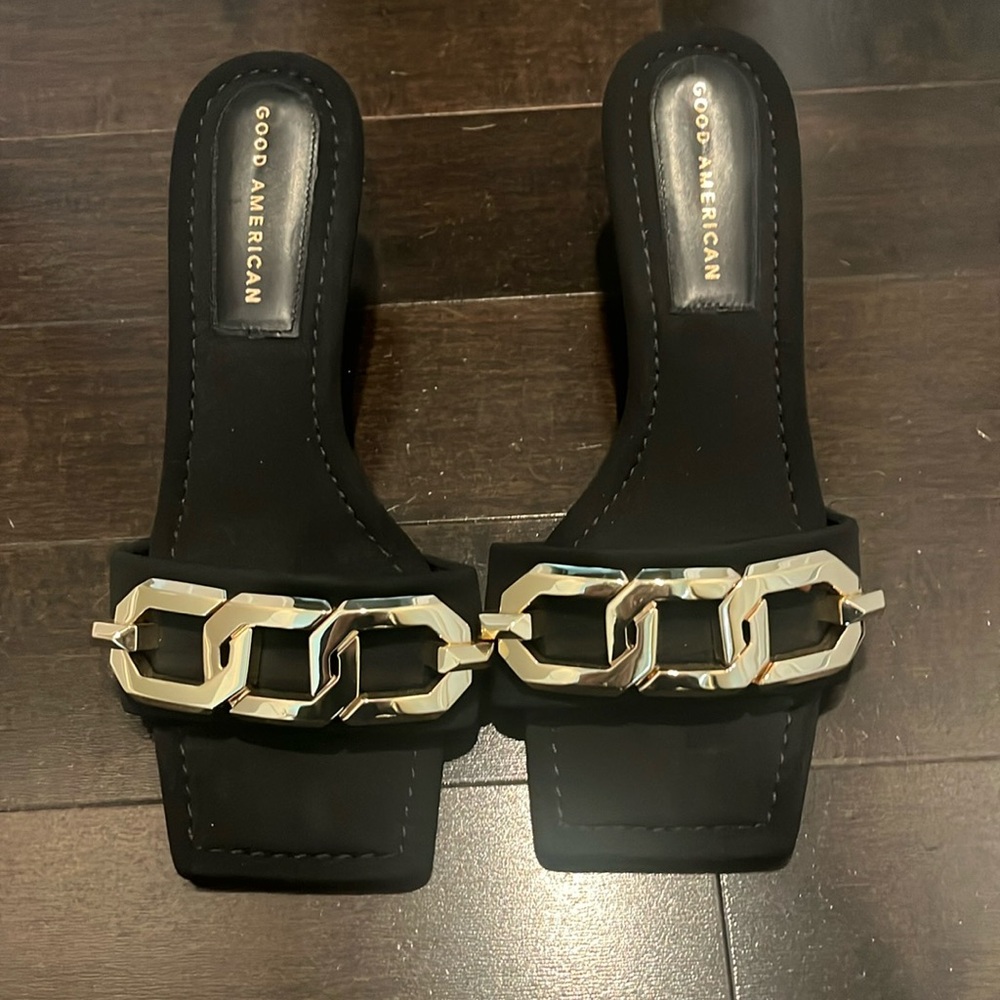 Women’s sandals